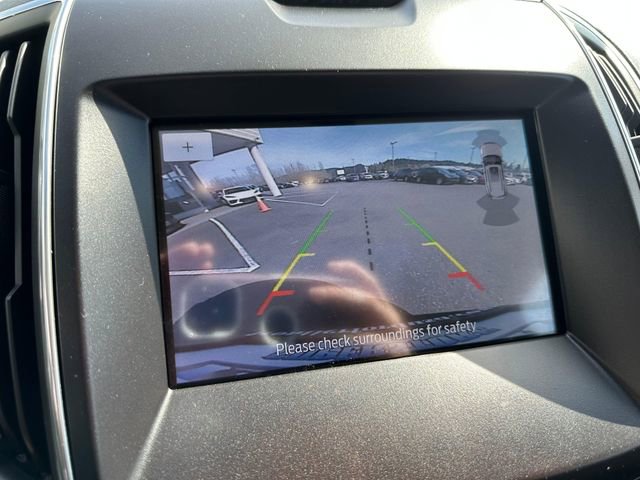 Used 2020 Ford Edge Titanium w/ Class II Trailer Tow Package image 16