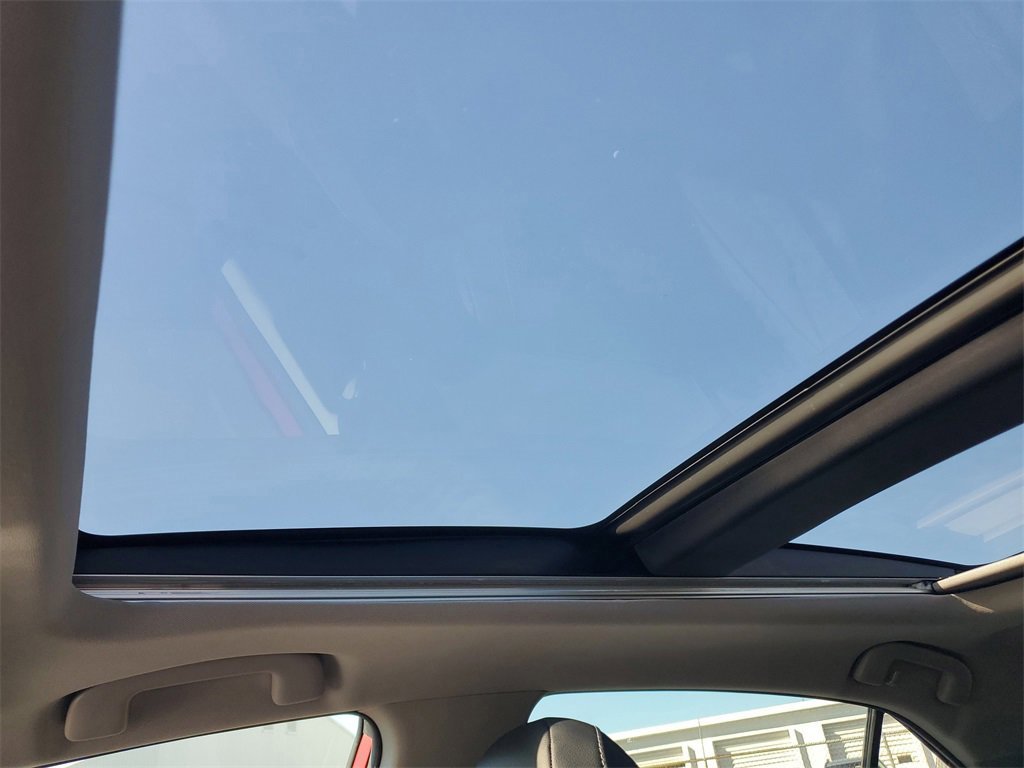 Used 2022 Toyota Camry XSE w/ Cold Weather Package AWD/4WD image 31