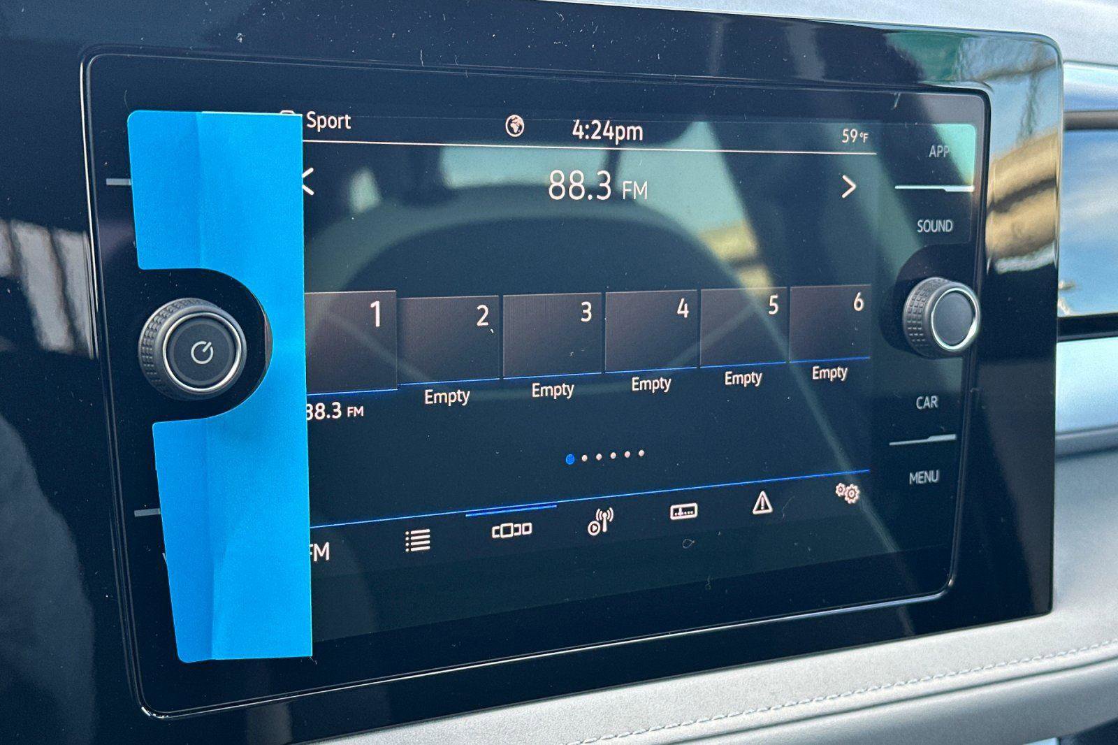 New 2026 Volkswagen Taos SE image 17