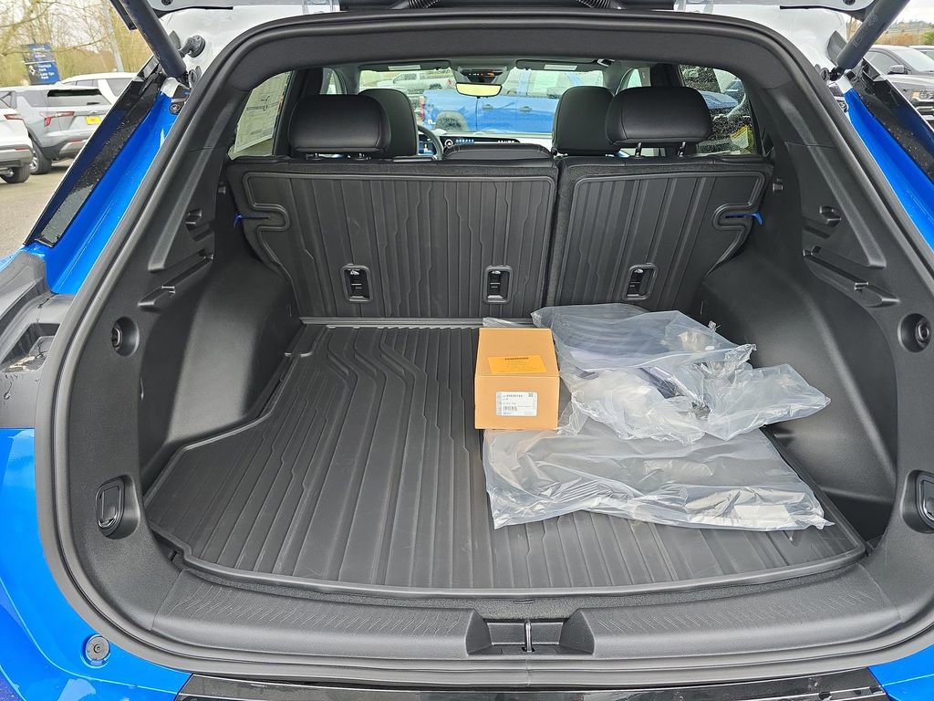 New 2026 Chevrolet Equinox EV LT w/ Convenience Package II image 31