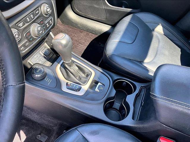Used 2017 Jeep Cherokee High Altitude AWD/4WD image 14