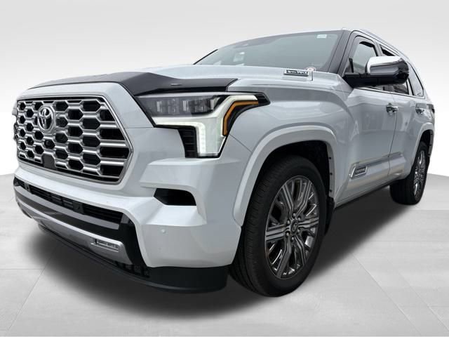 Used 2025 Toyota Sequoia Capstone image 1