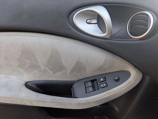 Used 2009 Nissan 370Z Touring image 13