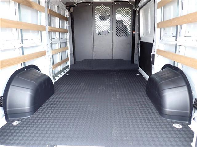 Used 2025 RAM ProMaster 2500 w/ U-Haul Equipment Group FWD image 9