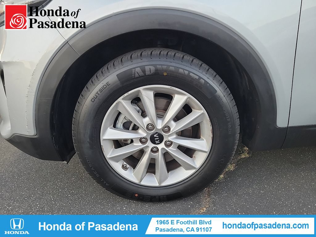 Used 2019 Kia Sorento FWD V6 image 30