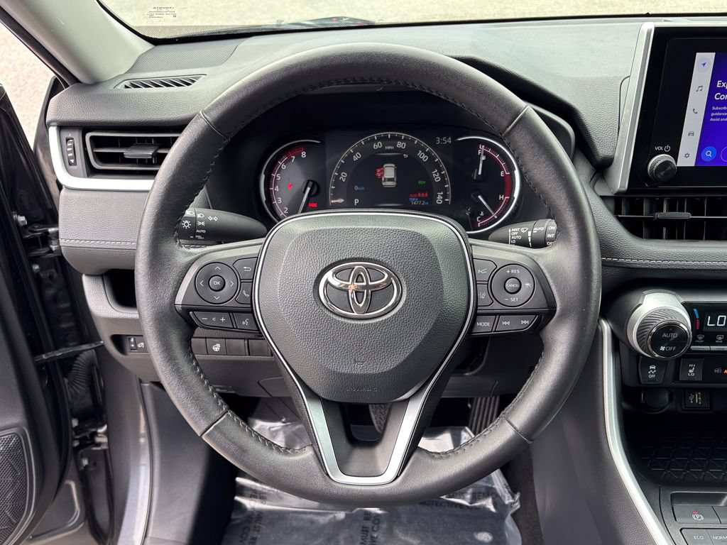 Used 2025 Toyota RAV4 XLE w/ Weather Package AWD/4WD image 29