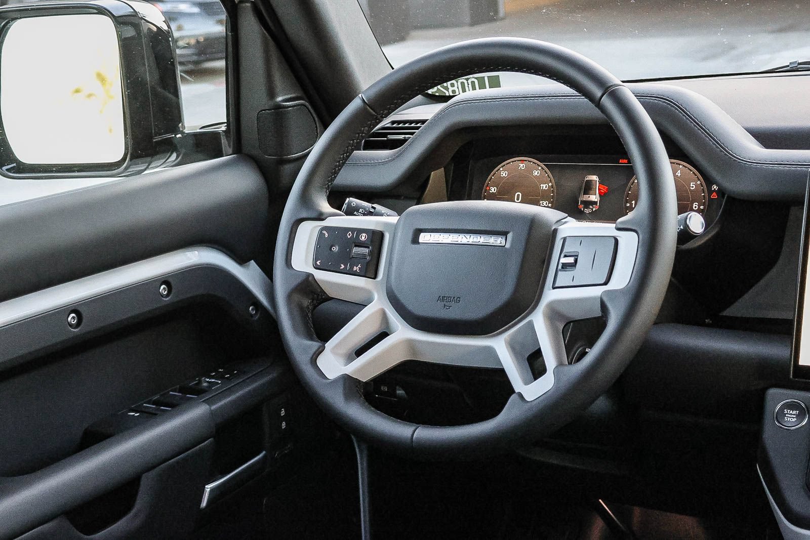 New 2026 Land Rover Defender 130 X-Dynamic SE AWD/4WD image 24