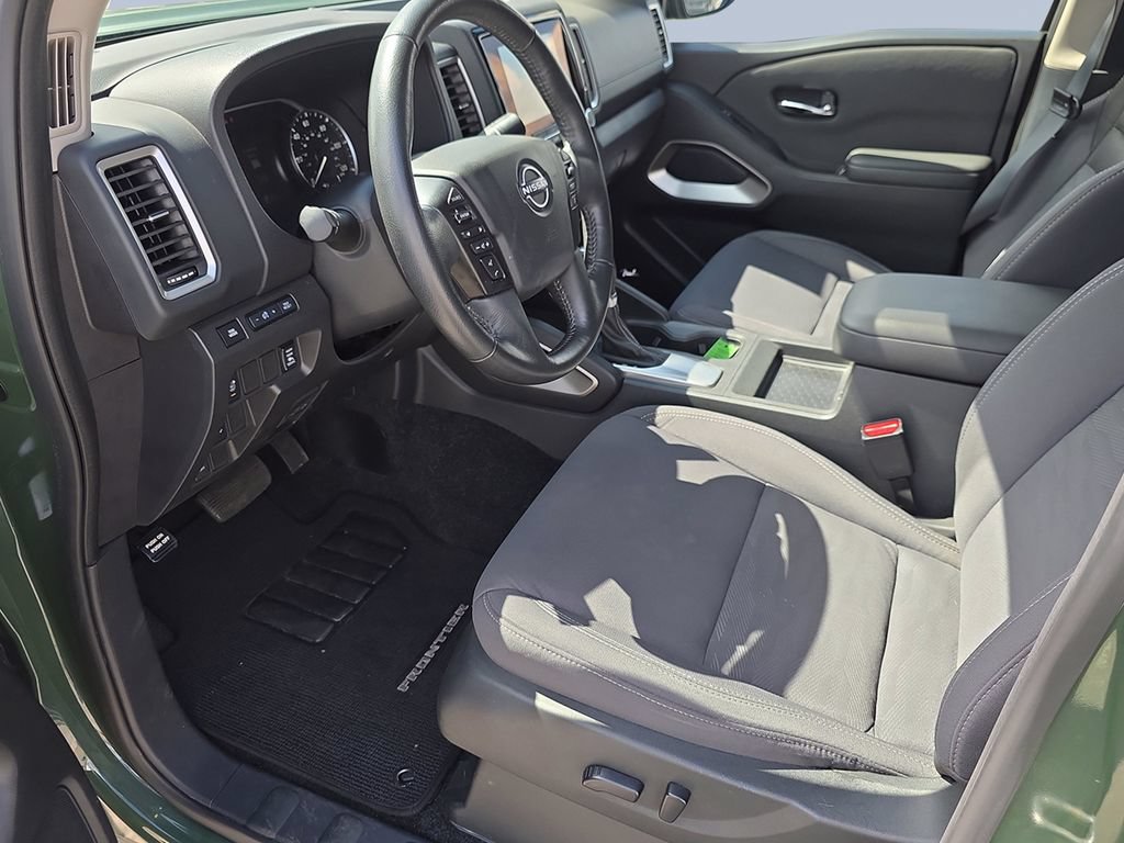 Used 2024 Nissan Frontier SV w/ SV Convenience Package RWD image 10