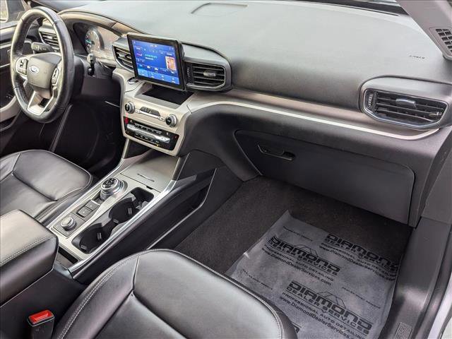 Used 2021 Ford Explorer XLT w/ Equipment Group 202A image 19