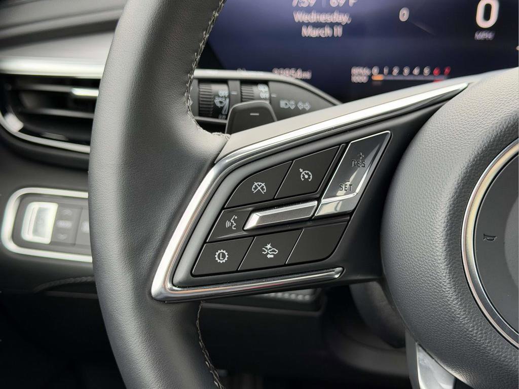 Used 2025 Buick Enclave Preferred FWD image 8