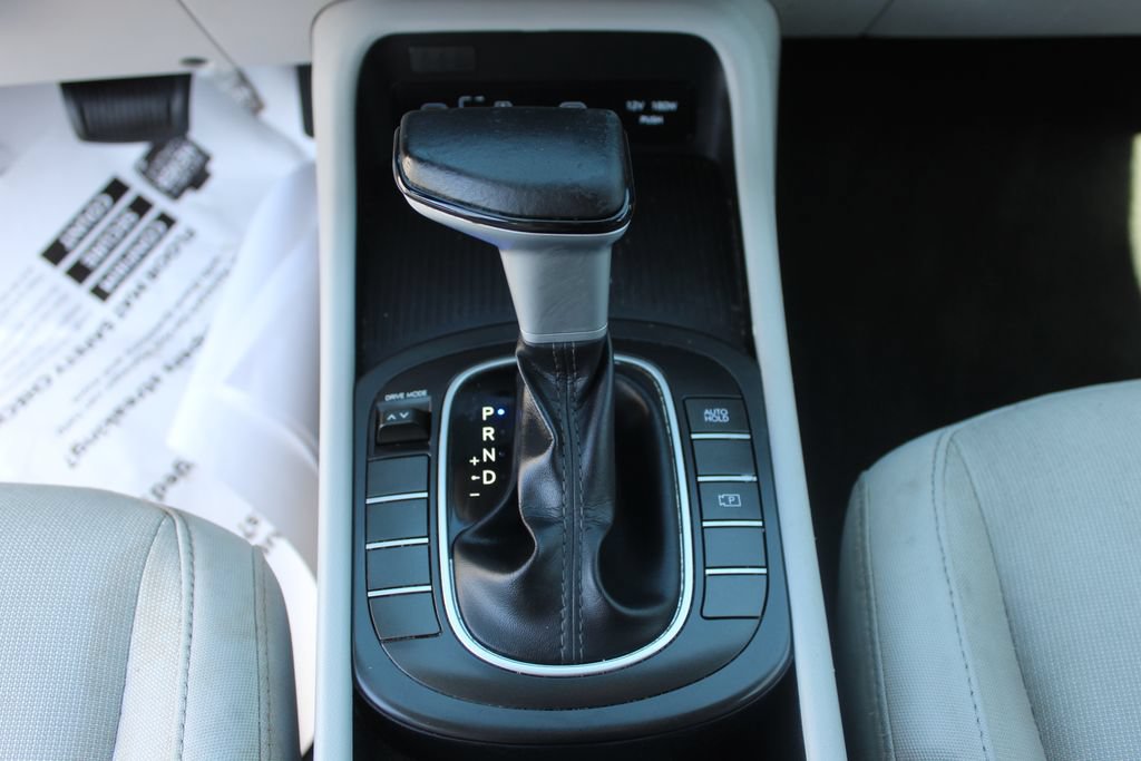 Used 2024 Hyundai Kona SEL FWD image 19