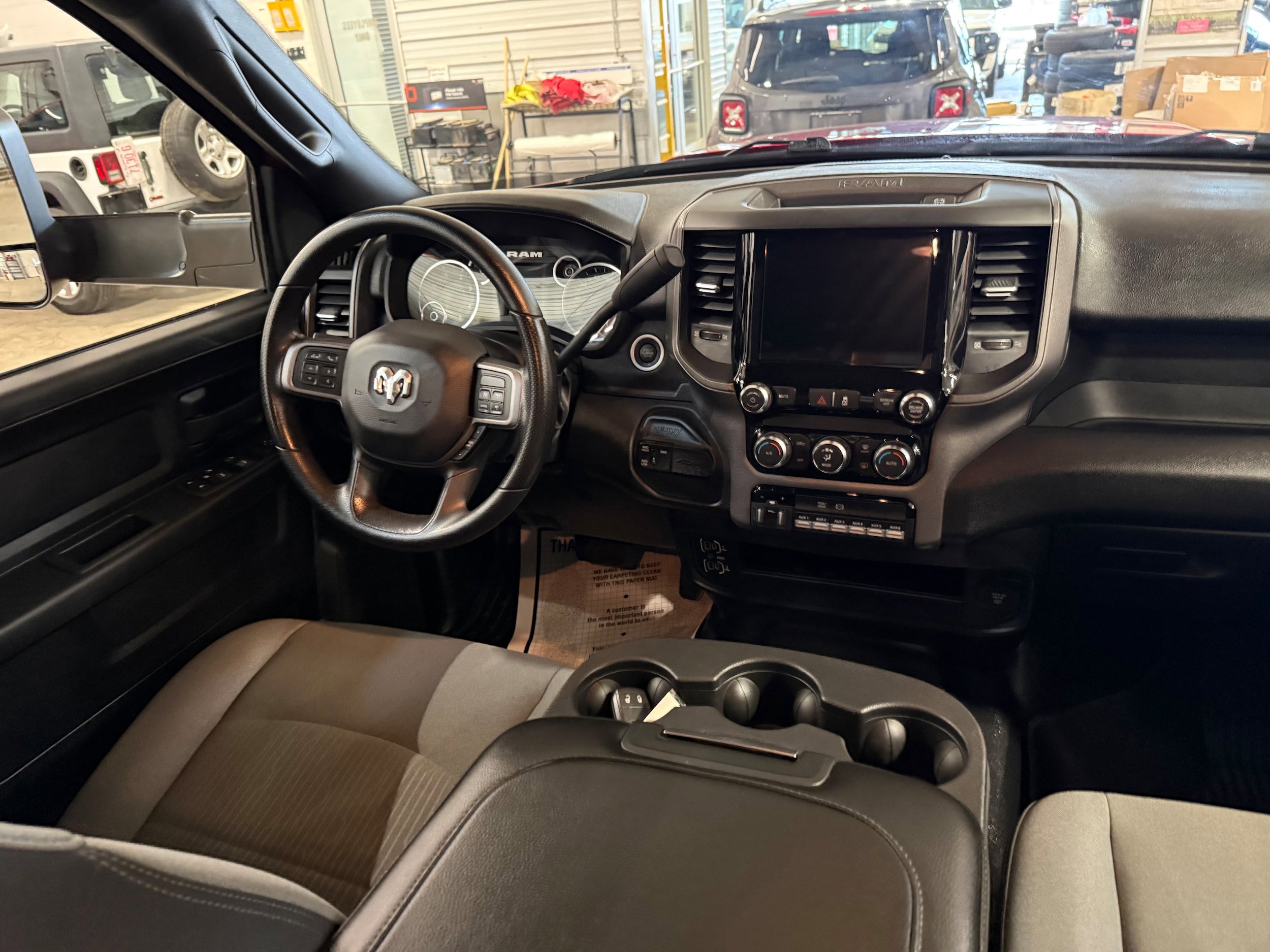 Used 2022 RAM 5500 Tradesman w/ Max Tow Package AWD/4WD image 18