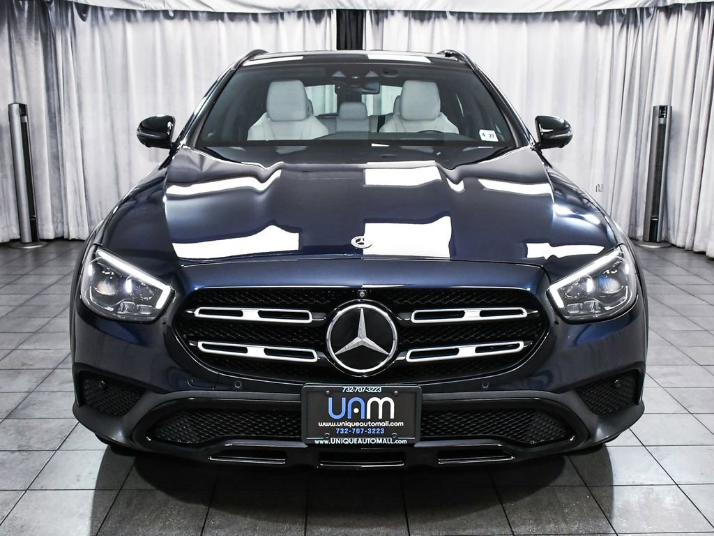 Used 2022 Mercedes-Benz E 450 4MATIC All-Terrain Wagon image 2