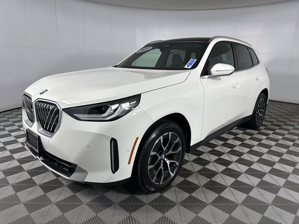 Used 2025 BMW X3 xDrive30i w/ Premium Package image 5
