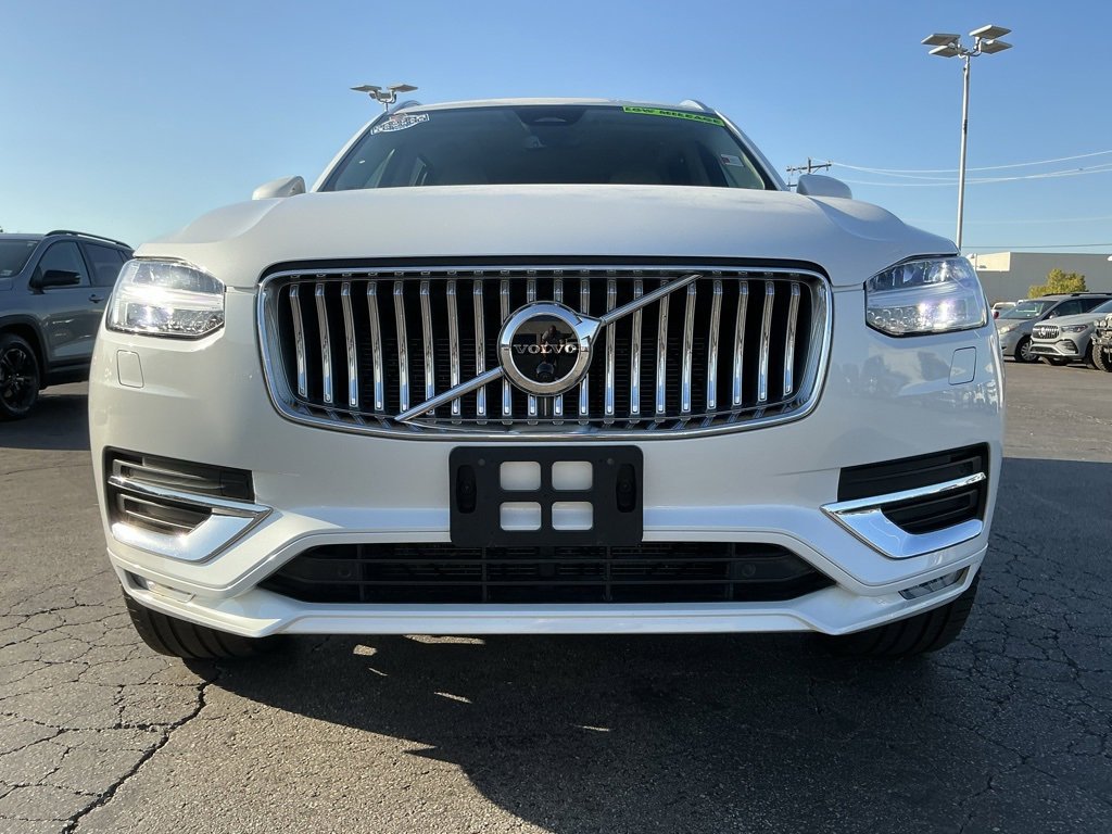 Used 2023 Volvo XC90 B6 Ultimate w/ Protection Package Premier image 12