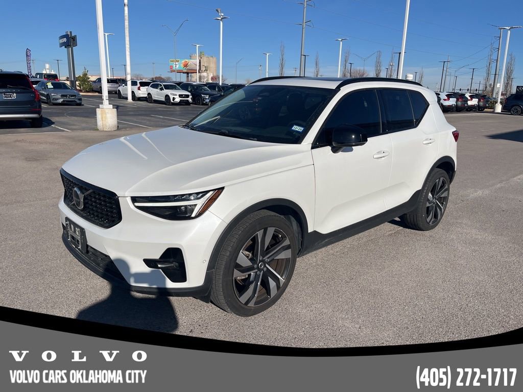 Certified 2023 Volvo XC40 B4 Ultimate w/ Protection Package Premier