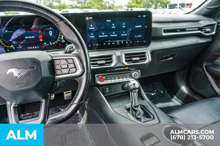 Used 2025 Ford Mustang Premium RWD image 32
