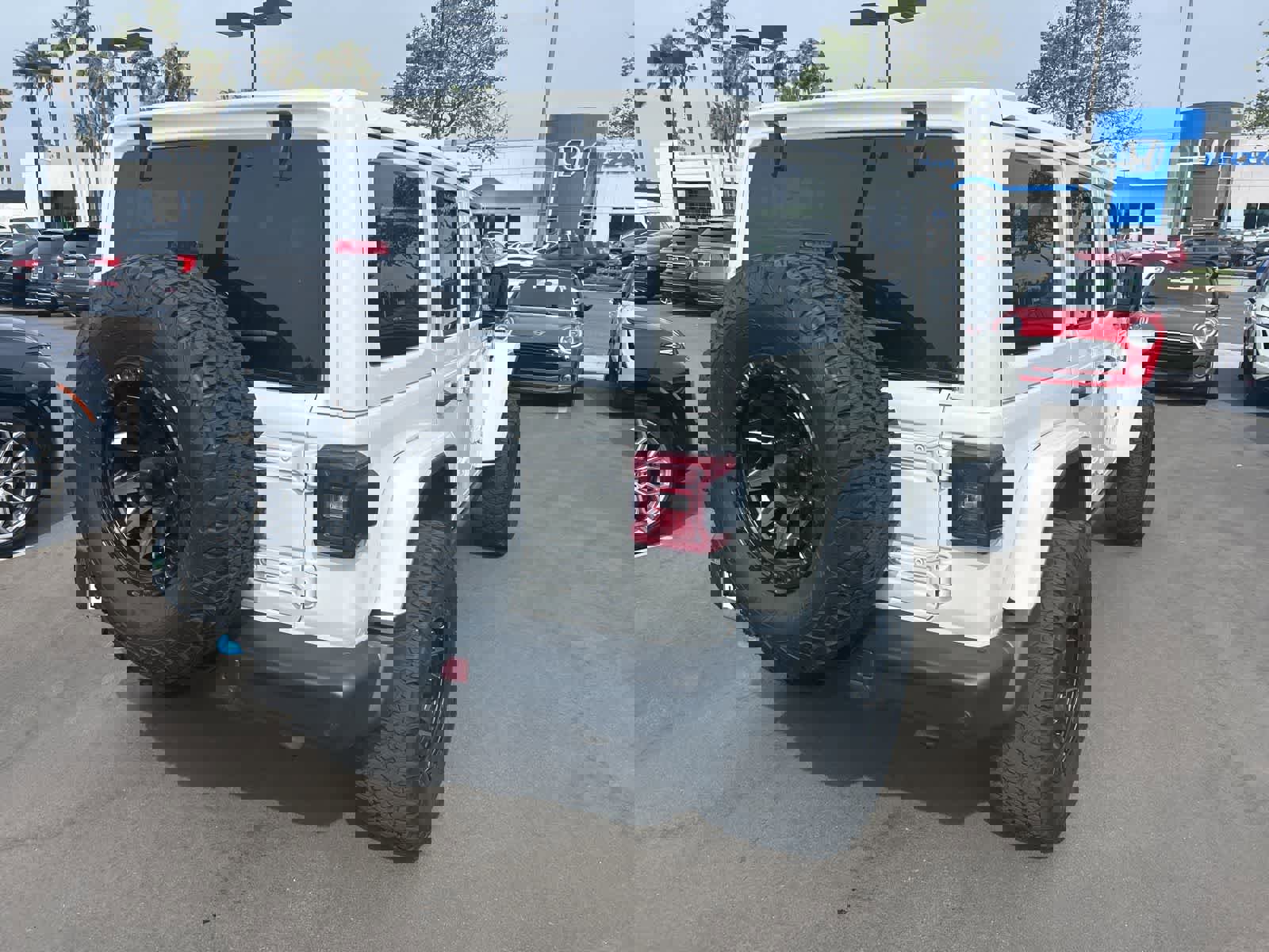 Used 2021 Jeep Wrangler Unlimited Rubicon 4xe w/ Steel Bumper Group image 7