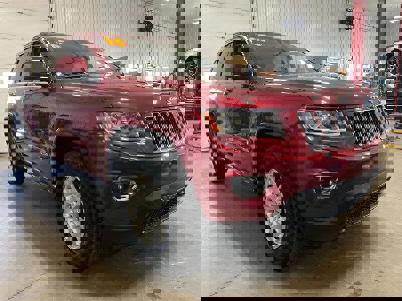 Used 2015 Jeep Grand Cherokee Laredo w/ Quick Order Package 23E image 4