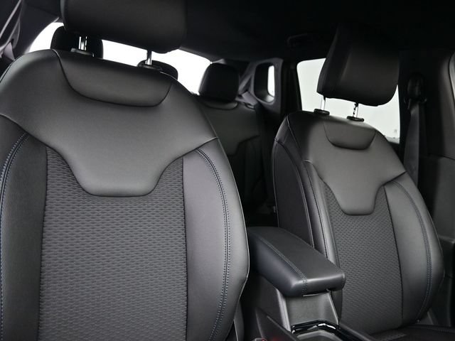 New 2025 Jeep Compass Latitude w/ Convenience Group AWD/4WD image 23