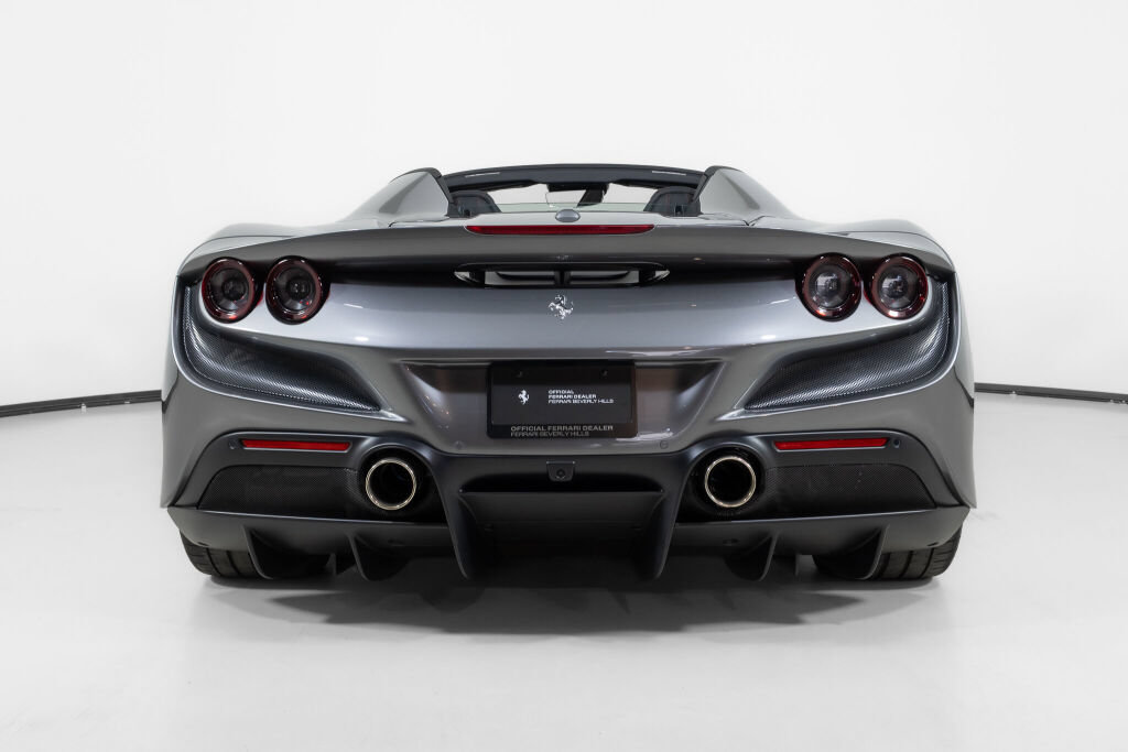 Used 2022 Ferrari F8 Tributo RWD image 7