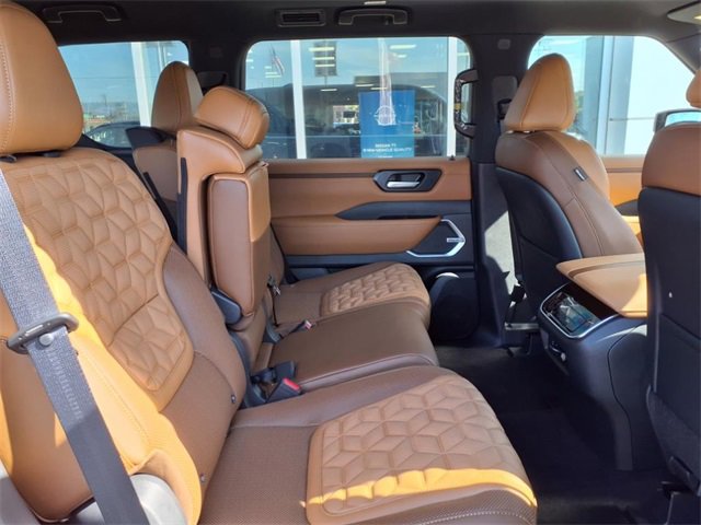 New 2026 Nissan Armada Platinum Reserve image 7