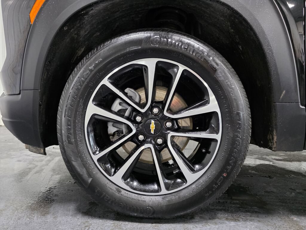 Used 2025 Chevrolet TrailBlazer LT AWD/4WD image 5