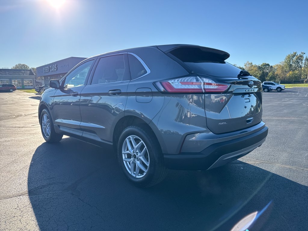 Used 2024 Ford Edge SEL AWD/4WD image 3