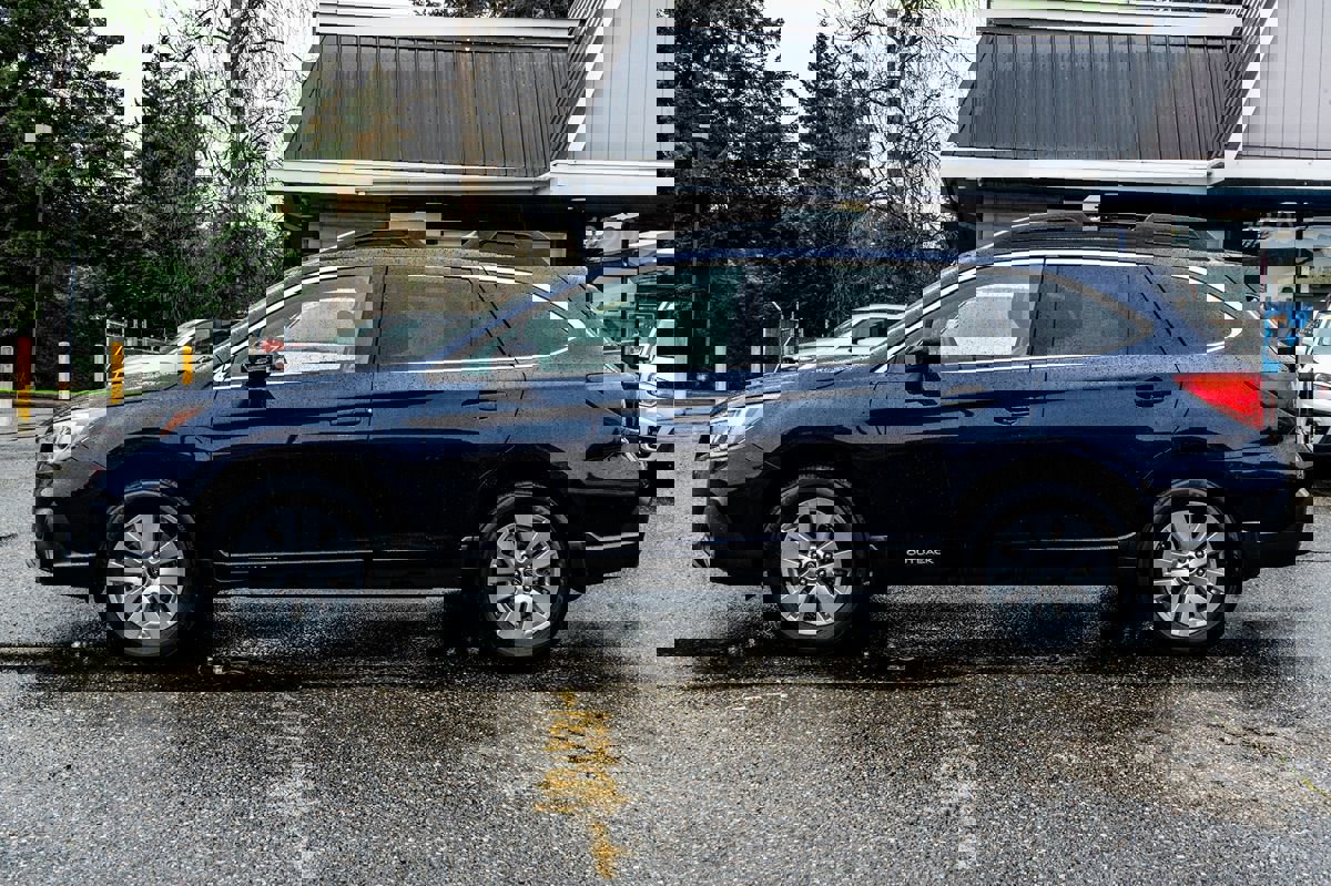 Used 2018 Subaru Outback 2.5i Premium image 21