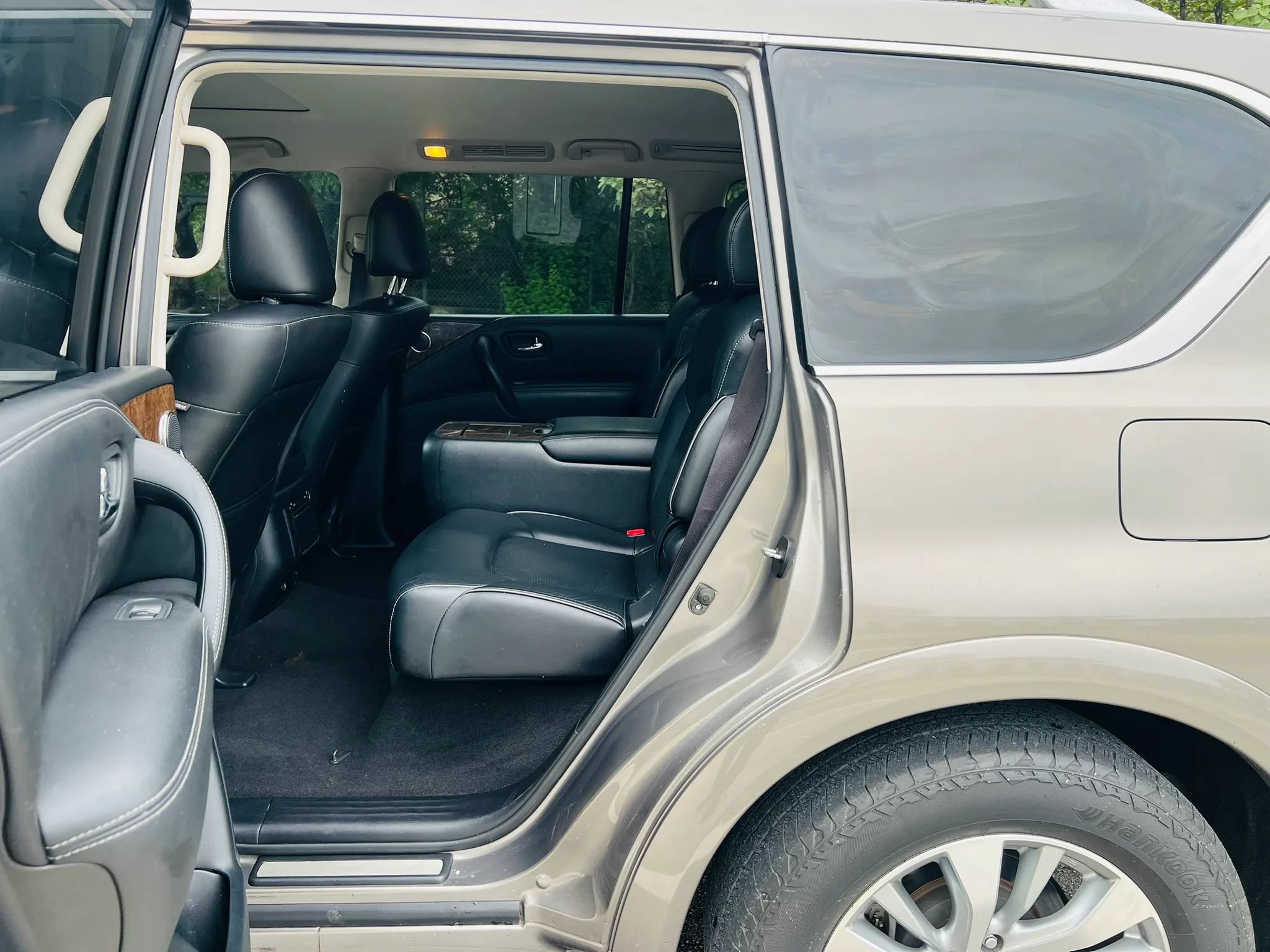 Used 2017 INFINITI QX80 2WD image 12