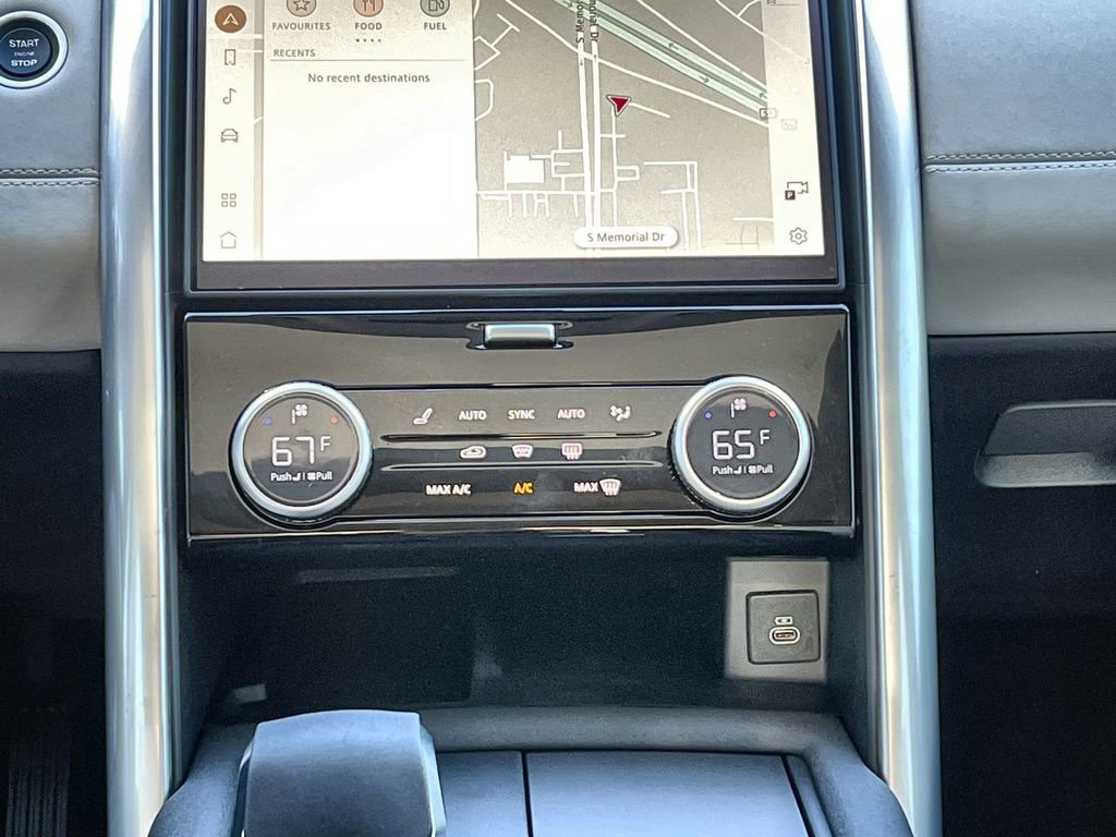 Certified 2025 Land Rover Discovery S image 27