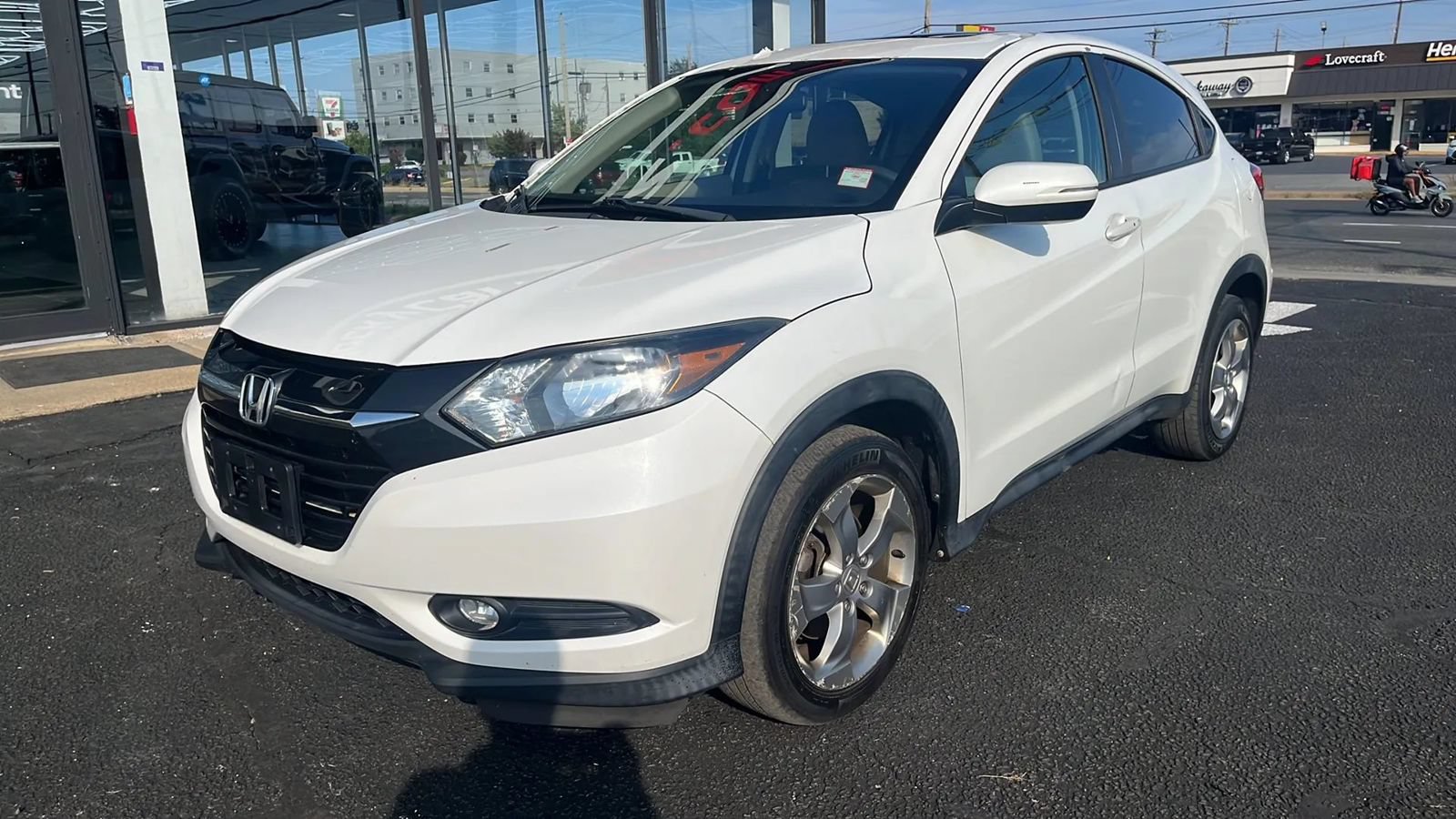 Used 2017 Honda HR-V EX image 4