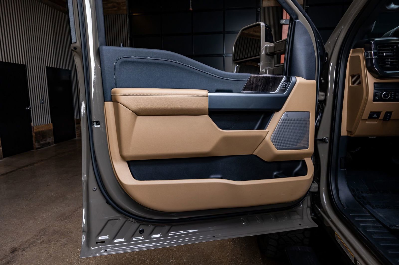 Used 2026 Ford F450 Lariat image 36