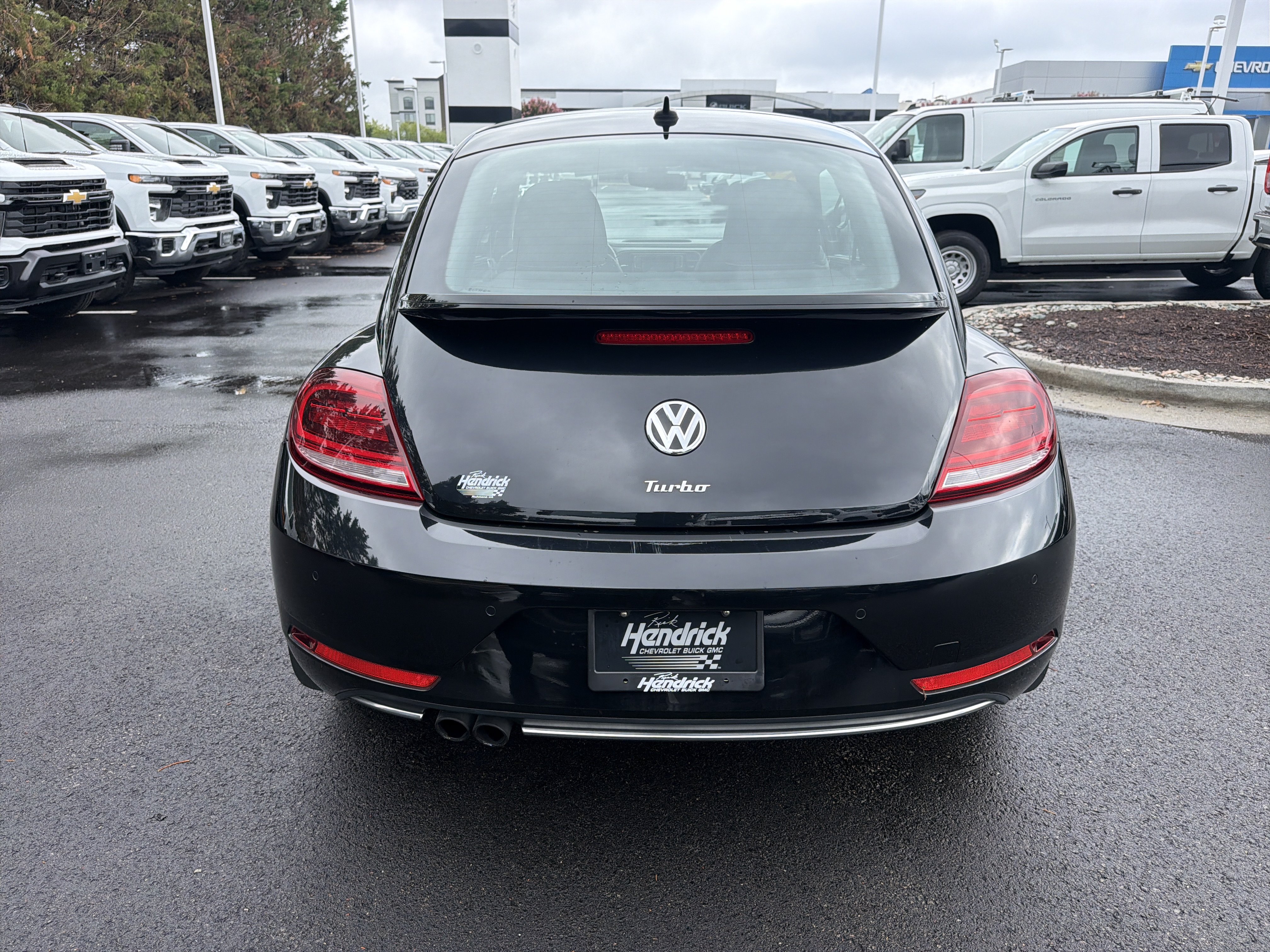 Used 2019 Volkswagen Beetle 2.0T SE w/ SE Premium Package FWD image 9