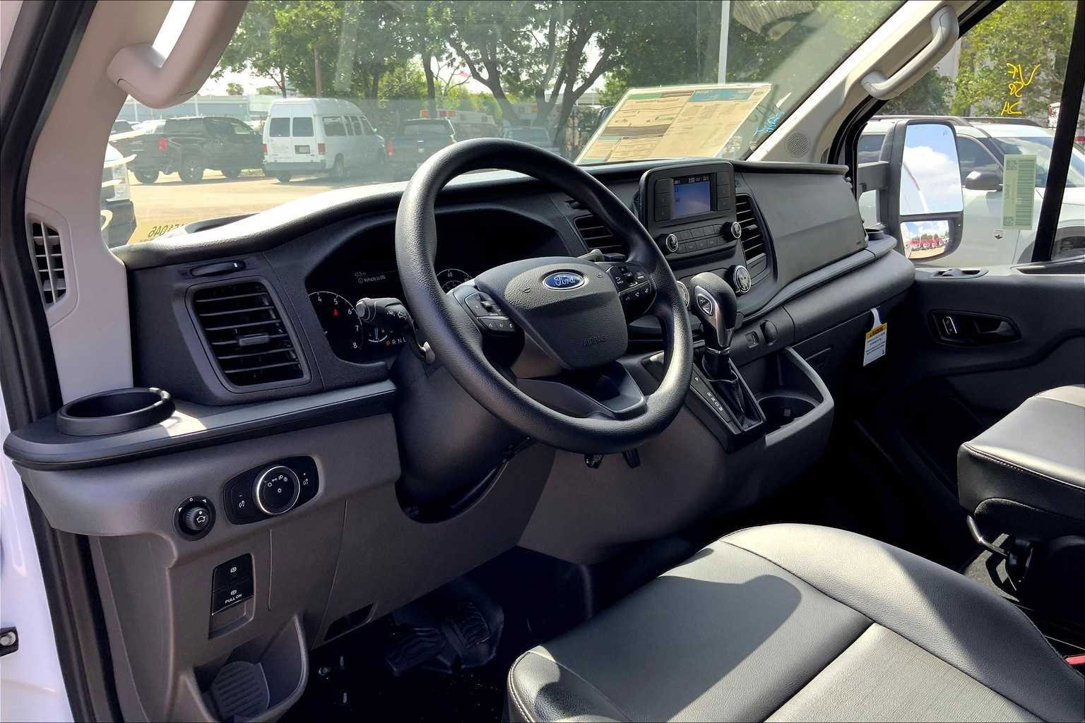 New 2025 Ford Transit 250 Low Roof w/ Load Area Protection Package RWD image 8