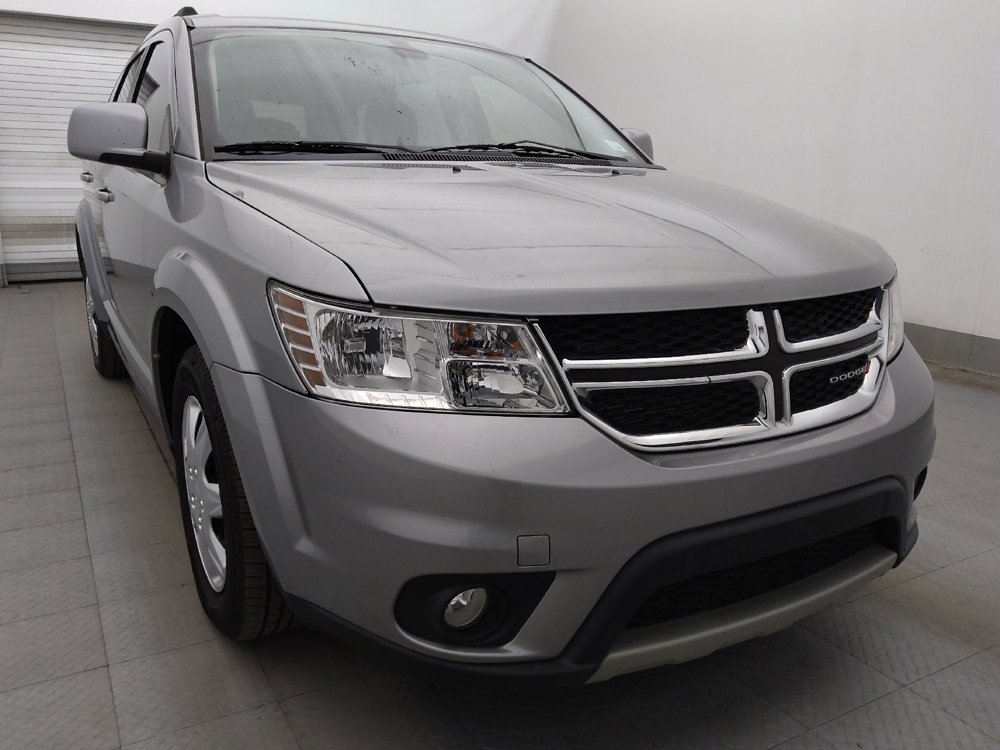 Used 2019 Dodge Journey SE w/ Connectivity Group FWD image 13