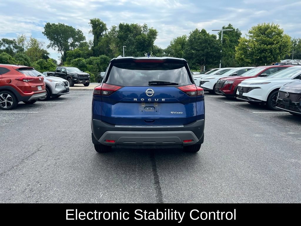 Used 2021 Nissan Rogue SV AWD/4WD image 10