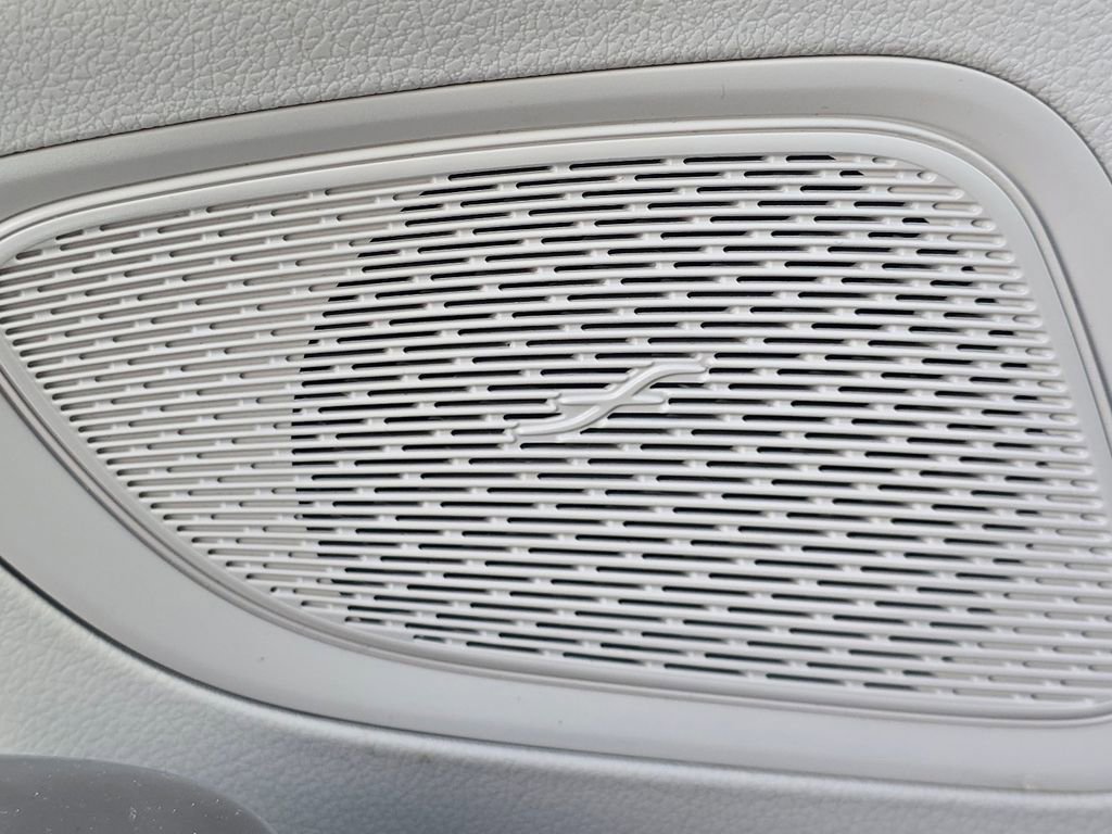 Certified 2023 Mercedes-Benz C 300 4MATIC Sedan image 24