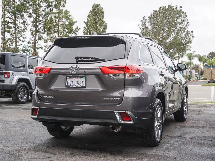 Used 2019 Toyota Highlander Limited AWD/4WD image 7