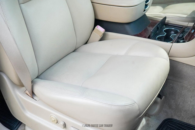 Used 2009 Cadillac Escalade AWD image 74