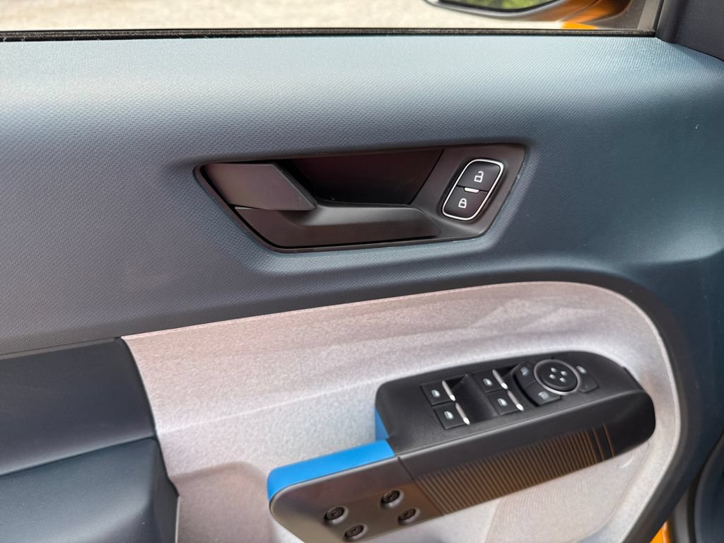 New 2026 Ford Maverick XLT w/ XLT Luxury Package FWD image 21