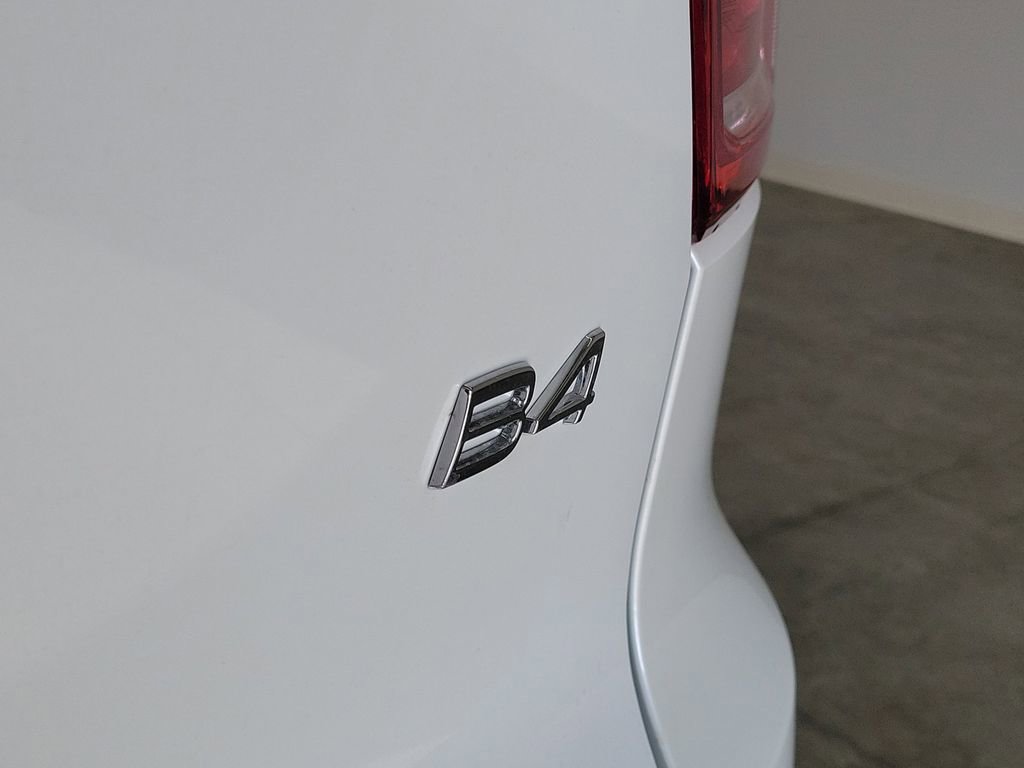 New 2026 Volvo XC40 B4 Core image 8