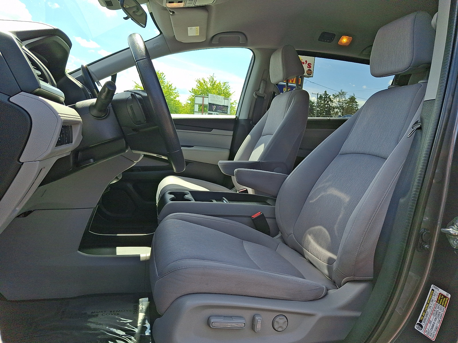 Used 2018 Honda Odyssey EX image 14