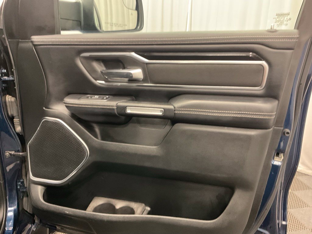 Used 2019 RAM 1500 Laramie w/ Sport Appearance Package AWD/4WD image 30