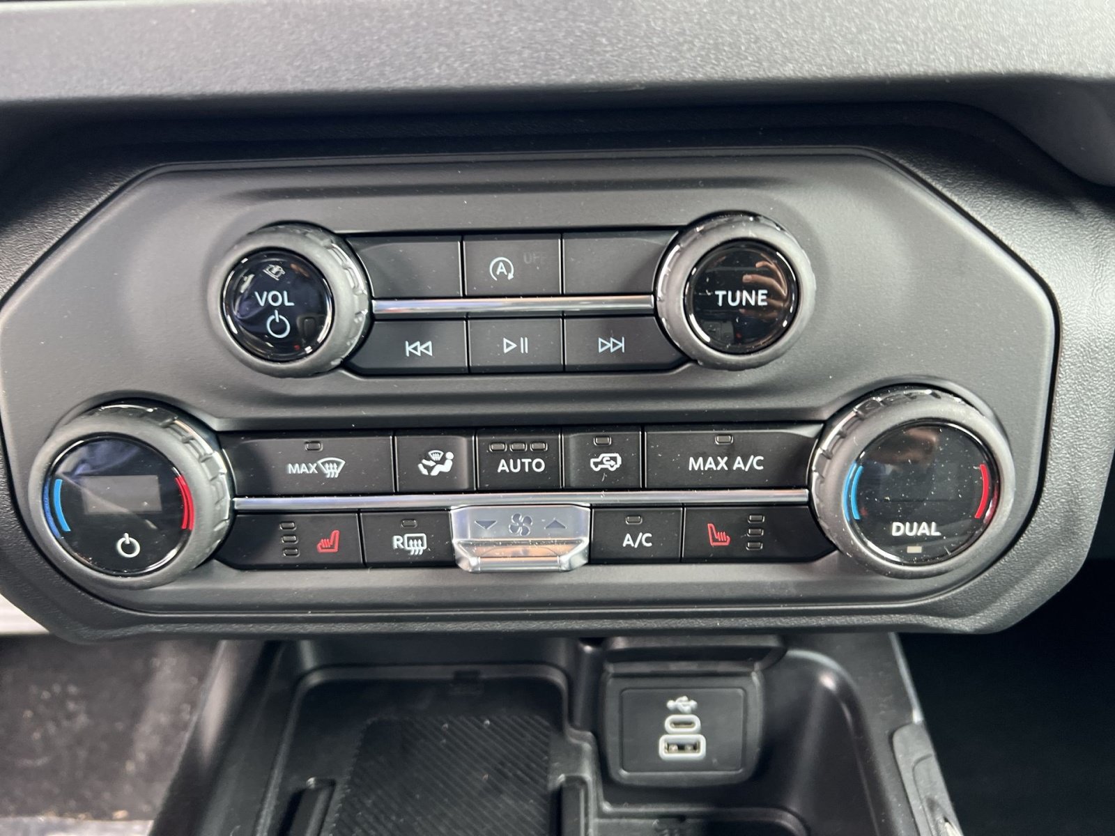 New 2026 Ford Bronco Big Bend AWD/4WD image 29