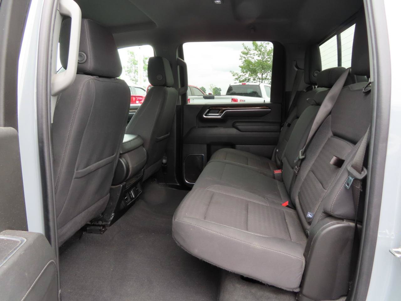 Used 2025 GMC Sierra 2500 SLE w/ SLE Value Package; AWD/4WD image 40