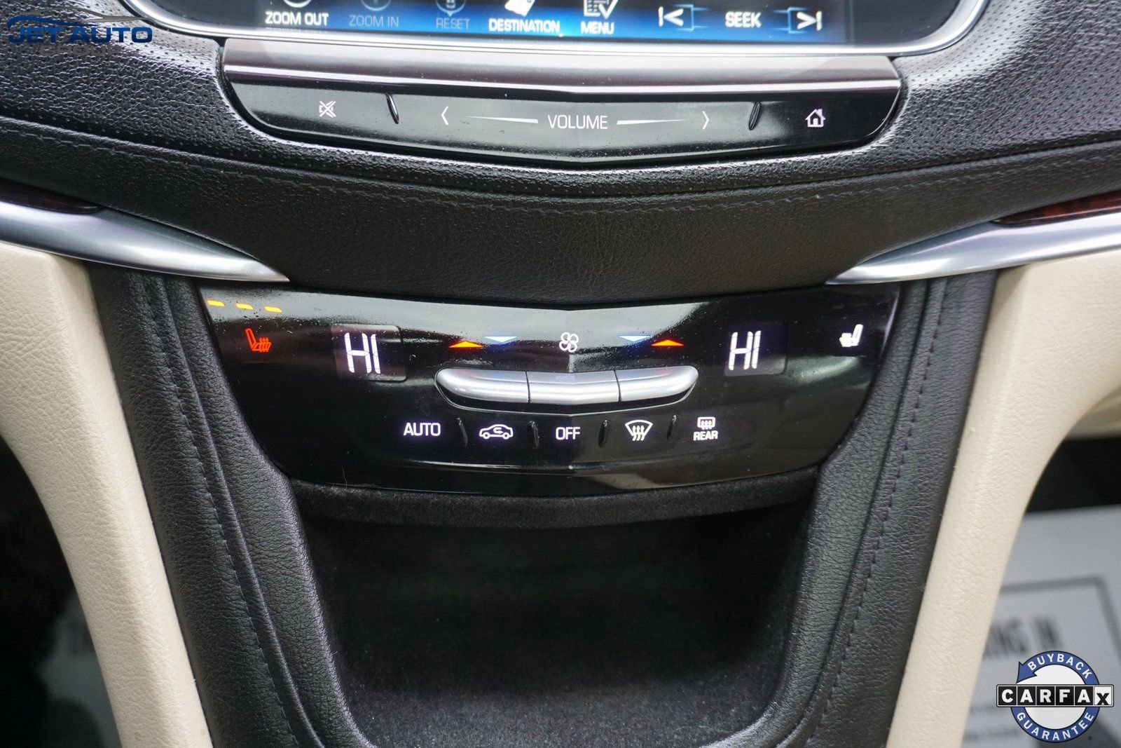 Used 2018 Cadillac XT5 Luxury w/ Driver Awareness Package image 35