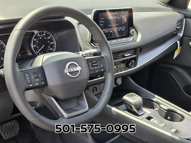 Used 2026 Nissan Rogue SV FWD image 9