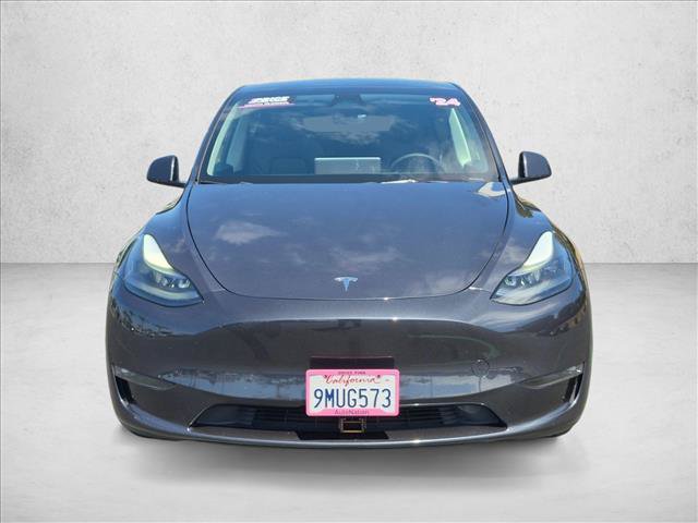 Used 2024 Tesla Model Y Long Range AWD/4WD image 2