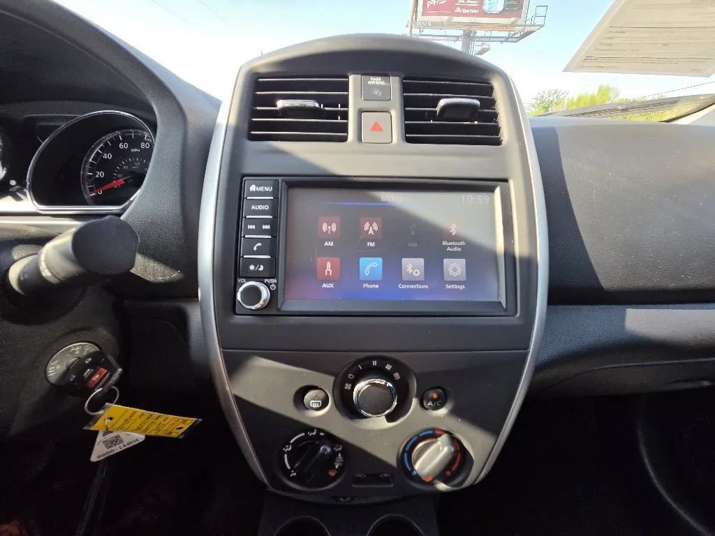 Used 2019 Nissan Versa SV FWD image 28